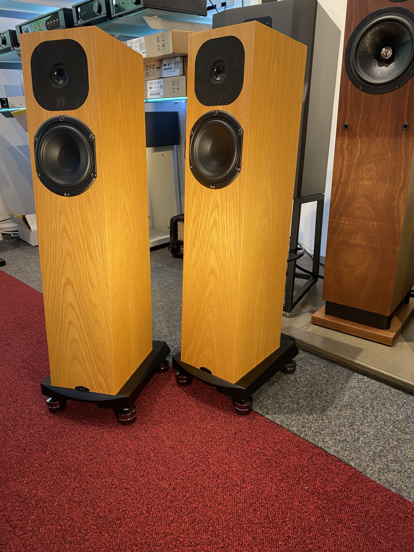 NEAT Motive SX2 met IsoAcoustics voetjes -occasion- - Afbeelding 3